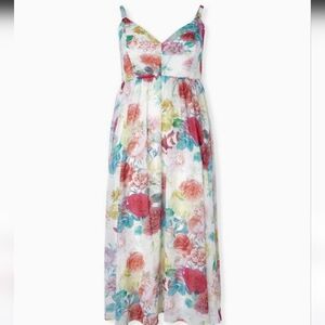 Torrid NWT Maxi Chiffon Pleated Dress